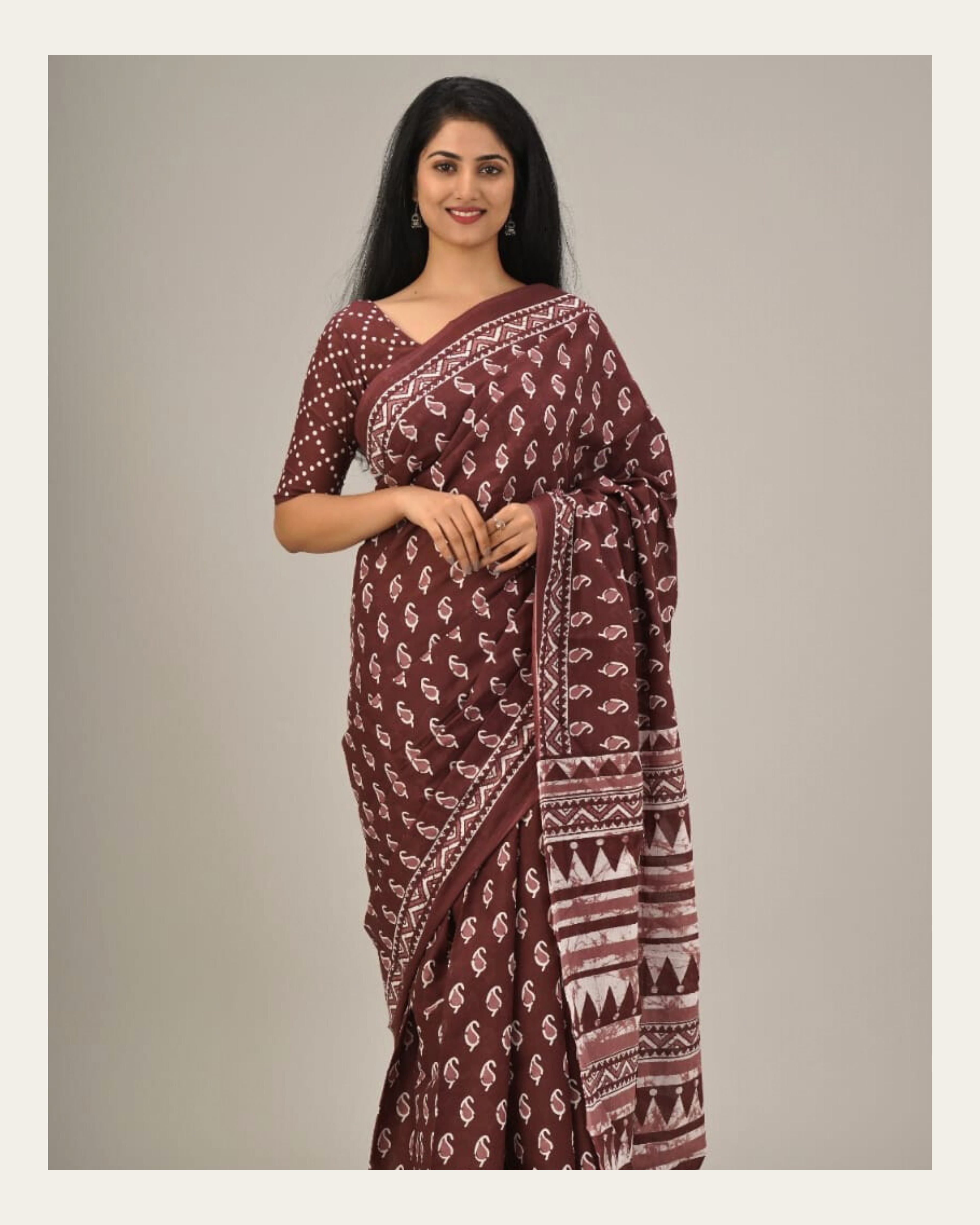 Patra Rekha Pure Cotton Bagru Print Saree-Maroon Patra