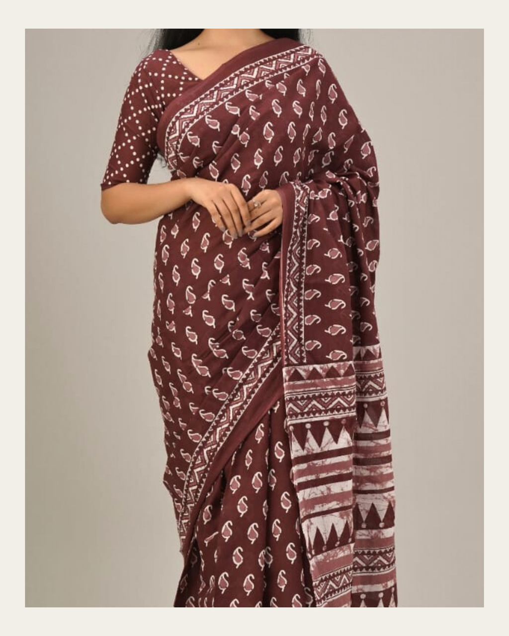 Patra Rekha Pure Cotton Bagru Print Saree-Maroon Patra