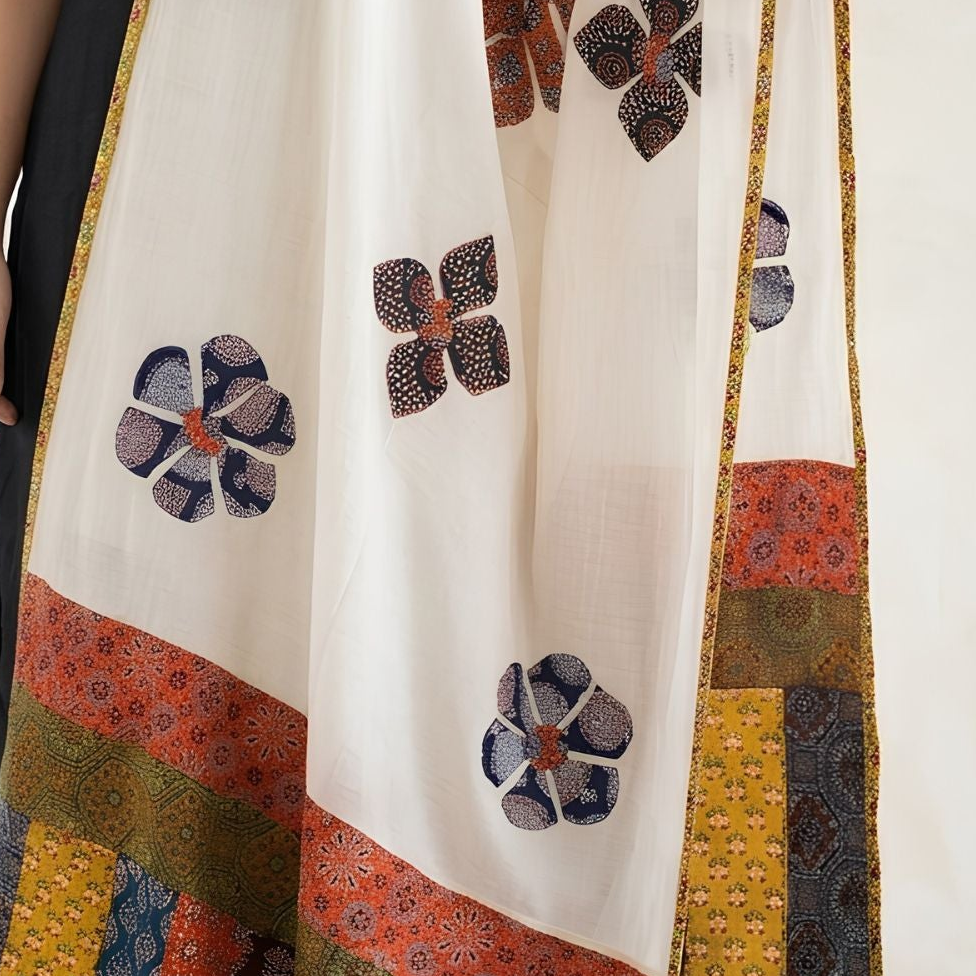 The Heritage Odhani - The Shirui Studio.